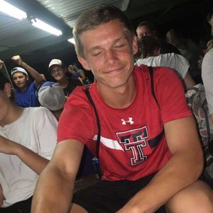 Meet your Posher, Dillon